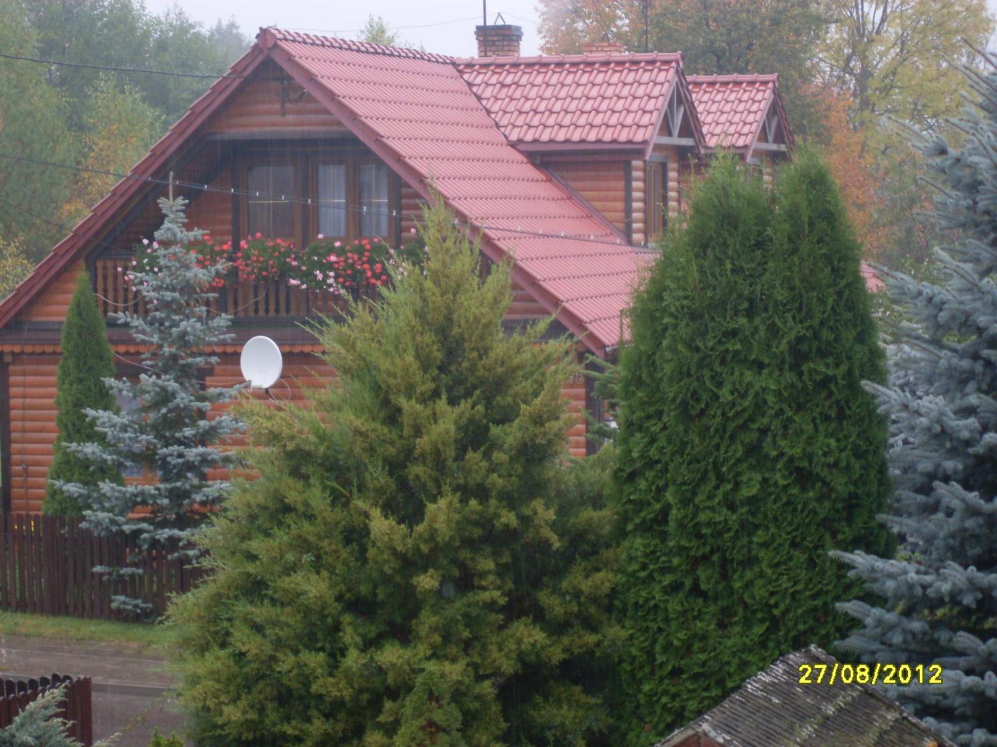 Domek Jaskolka Bialowieza Bagian luar foto